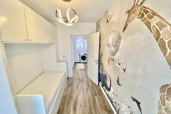 Shtepi ne shitje Apartament ne Tirane, 2+1, Mobilimi E mobiluar, Pagesa 200,000  Euro.