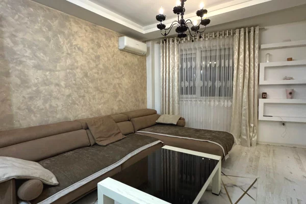 Shtepi me qera Apartament ne Tirane, 2+1, Mobilimi E mobiluar, Pagesa 650  Euro.