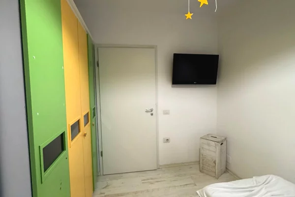 Shtepi me qera Apartament ne Tirane, 2+1, Mobilimi E mobiluar, Pagesa 650  Euro.