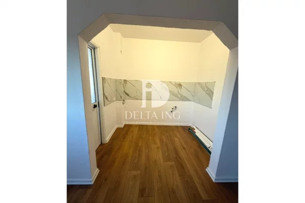 Appartamento in vendita a Tirana 1+1, SemiArredato