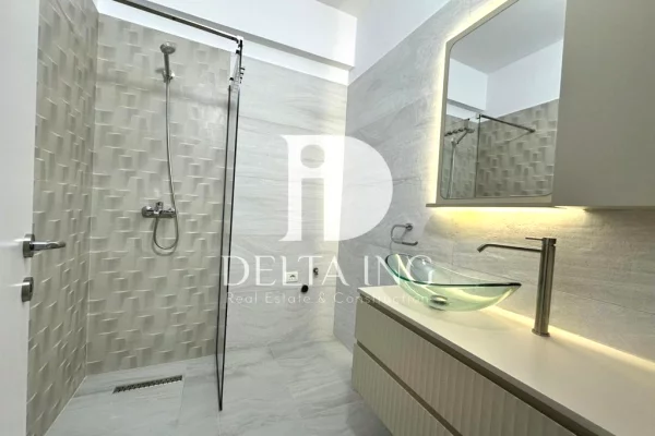 Shtepi ne shitje Apartament ne Vlore, 2+1, Mobilimi E mobiluar, Pagesa 225,000  Euro.