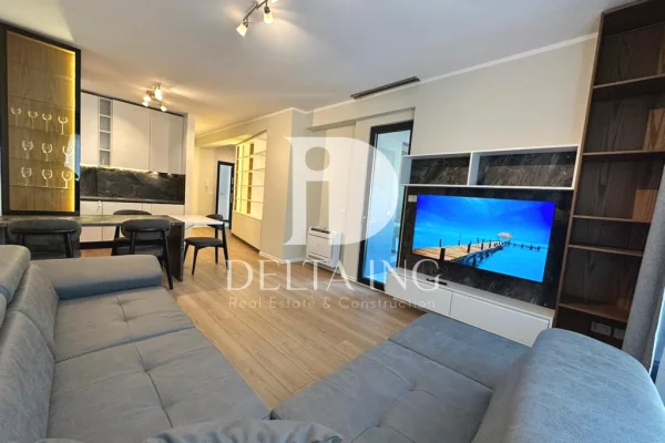 Shtepi ne shitje Apartament ne Vlore, 2+1, Mobilimi E mobiluar, Pagesa 225,000  Euro.