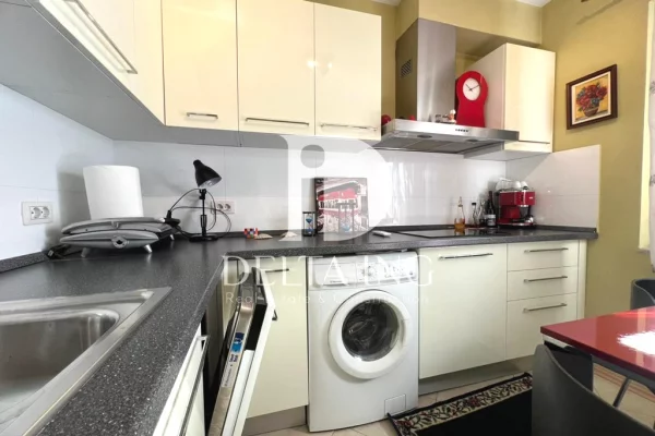 Appartamento in affitto a Tirana 2+1, Arredato