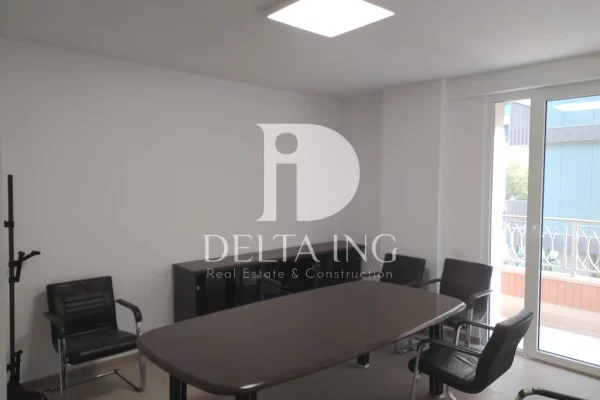 Ambient biznesi me qera 3+1 ne Tirane - 1,258 Euro