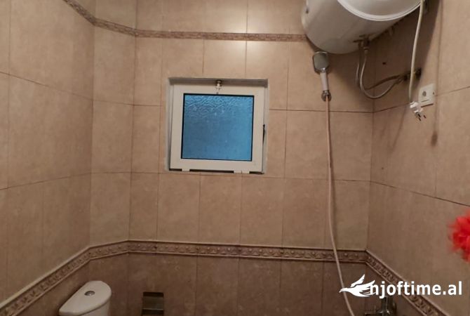 Shtepi ne shitje 1+1 ne Tirane - 70,000 Euro