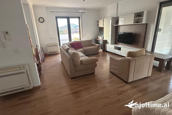 Shtepi me qera 3+1 ne Tirane - 550 Euro