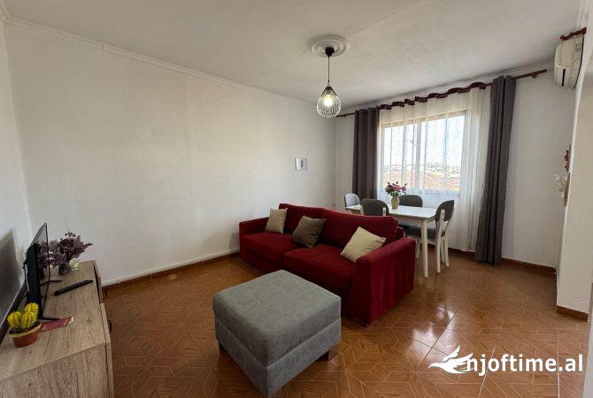 Shtepi me qera 1+1 ne Tirane - 350 Euro