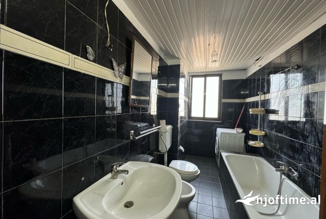 Shtepi me qera Apartament ne Tirane, 1+1, Mobilimi E mobiluar, Pagesa 350  Euro.