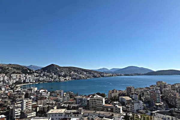 Shtepi ne shitje Apartament ne Sarande, 3+1, Mobilimi E mobiluar, Pagesa 245,000  Euro.