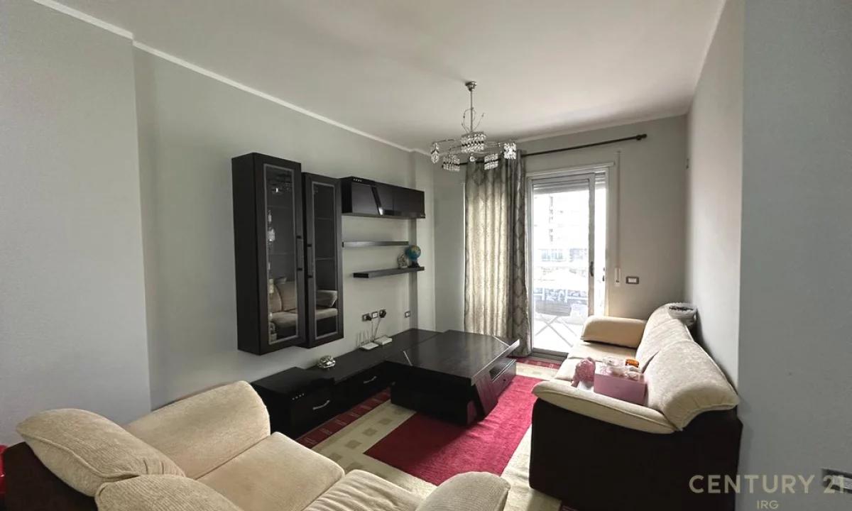 Shtepi me qera Apartament ne Tirane, 2+1, Mobilimi E mobiluar, Pagesa 500  Euro.
