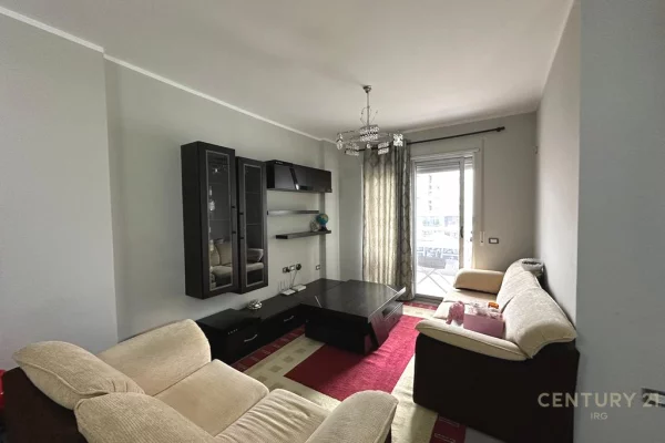 Shtepi me qera 2+1 ne Tirane - 500 Euro