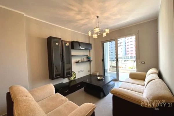 Shtepi me qera Apartament ne Tirane, 2+1, Mobilimi E mobiluar, Pagesa 500  Euro.