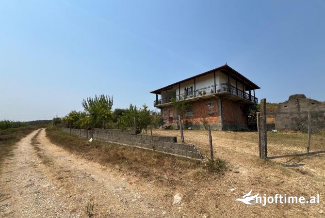 Shtepi ne shitje 4+1 ne Kruje - 70,000 Euro