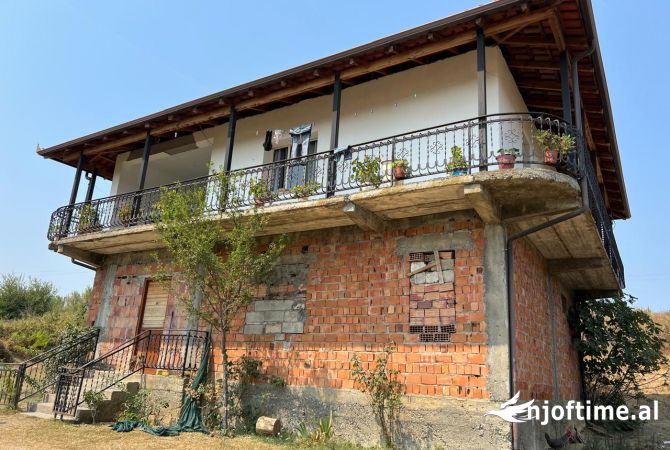 House for Sale 4+1 in Kruja - 70,000 Euro
