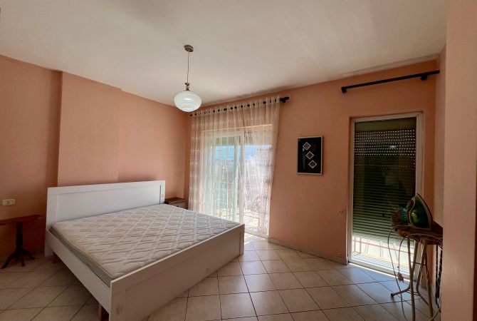 Shtepi me qera 2+1 ne Tirane - 600 Euro
