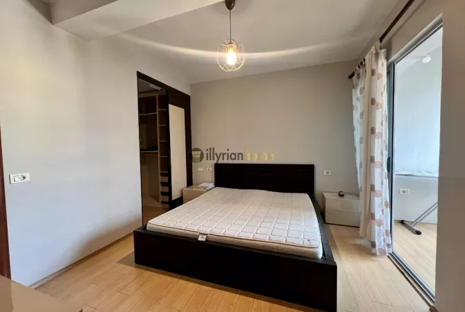 Shtepi me qera 2+1 ne Tirane - 700 Euro