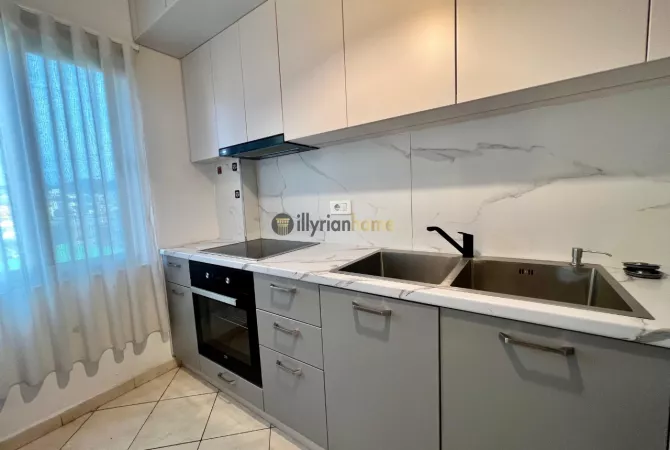 Ambient biznesi ne shitje 4+1 ne Tirane - 25,000 Euro