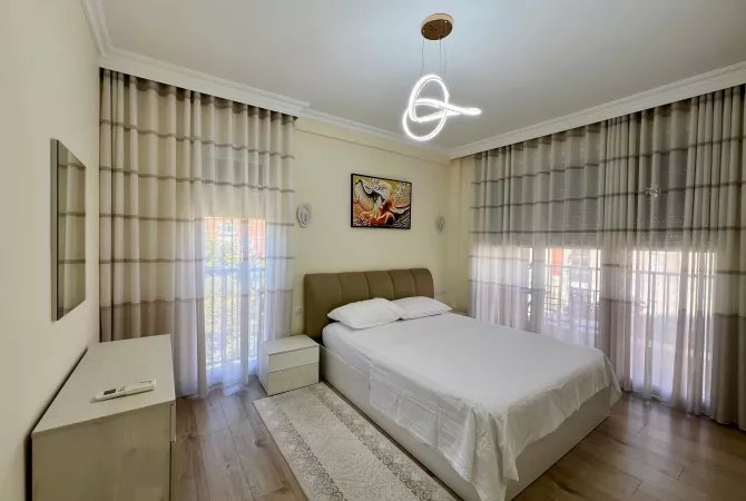 Shtepi me qera 2+1 ne Tirane - 1,100 Euro