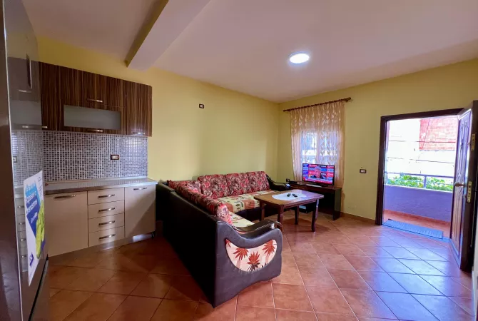 Shtepi me qera 2+1 ne Tirane - 350 Euro