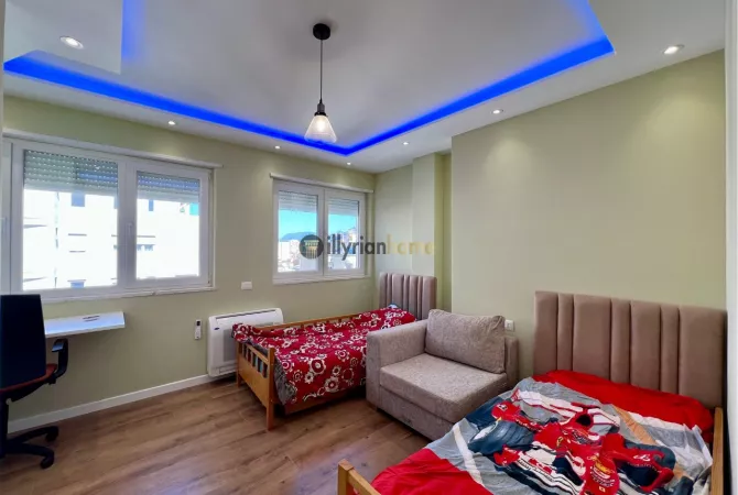 Casa in affitto 2+1 a Tirana - 1,000 Euro