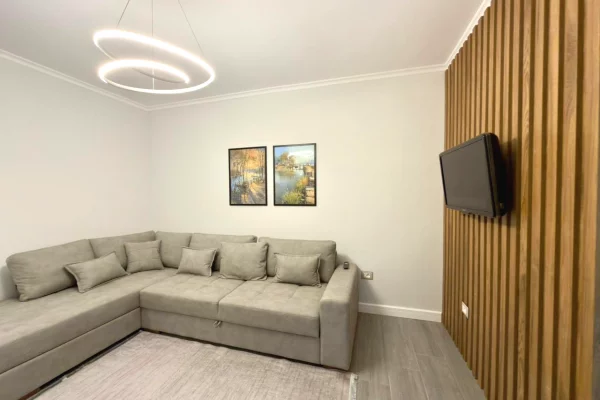 Shtepi me qera 1+1 ne Tirane - 570 Euro