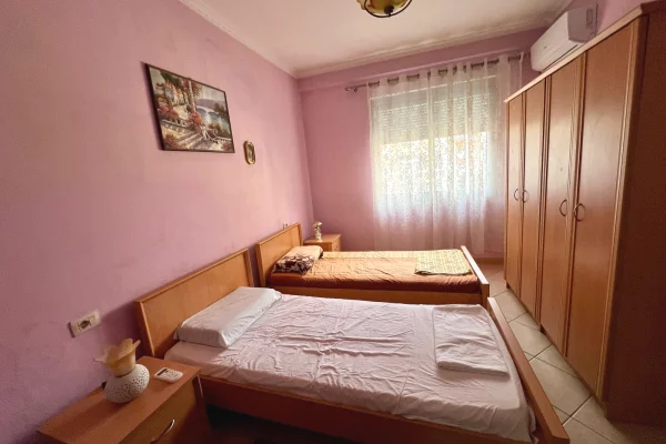 Shtepi me qera 2+1 ne Tirane - 55,000 Leke