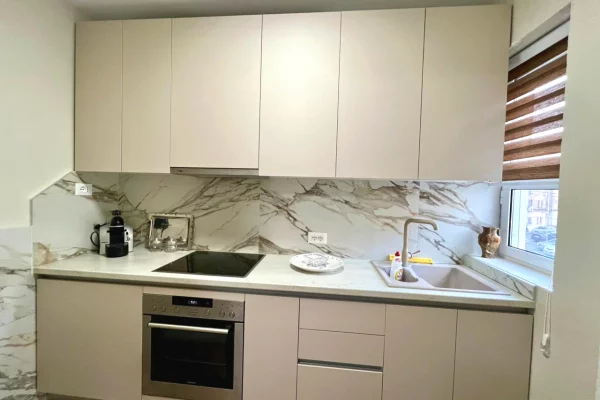 Shtepi me qera 1+1 ne Tirane - 45,000 Leke