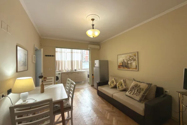 Shtepi me qera 1+1 ne Tirane - 600 Euro