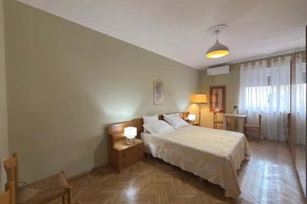 Shtepi me qera Apartament ne Tirane, 1+1, Mobilimi E mobiluar, Pagesa 600  Euro.