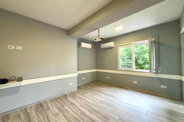 Jepet me qira Ambient Biznesi, “Brryli”, Tirane