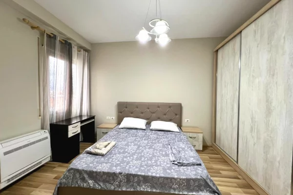 Shtepi me qera Apartament ne Tirane, 1+1, Mobilimi E mobiluar, Pagesa 600  Euro.
