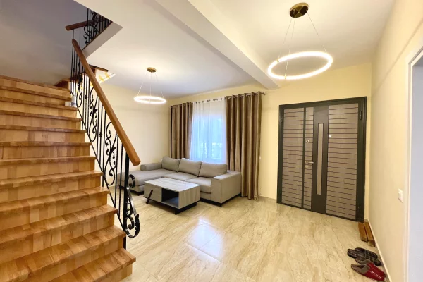 Luxury villas for sale in Tirana 3+1, In Part