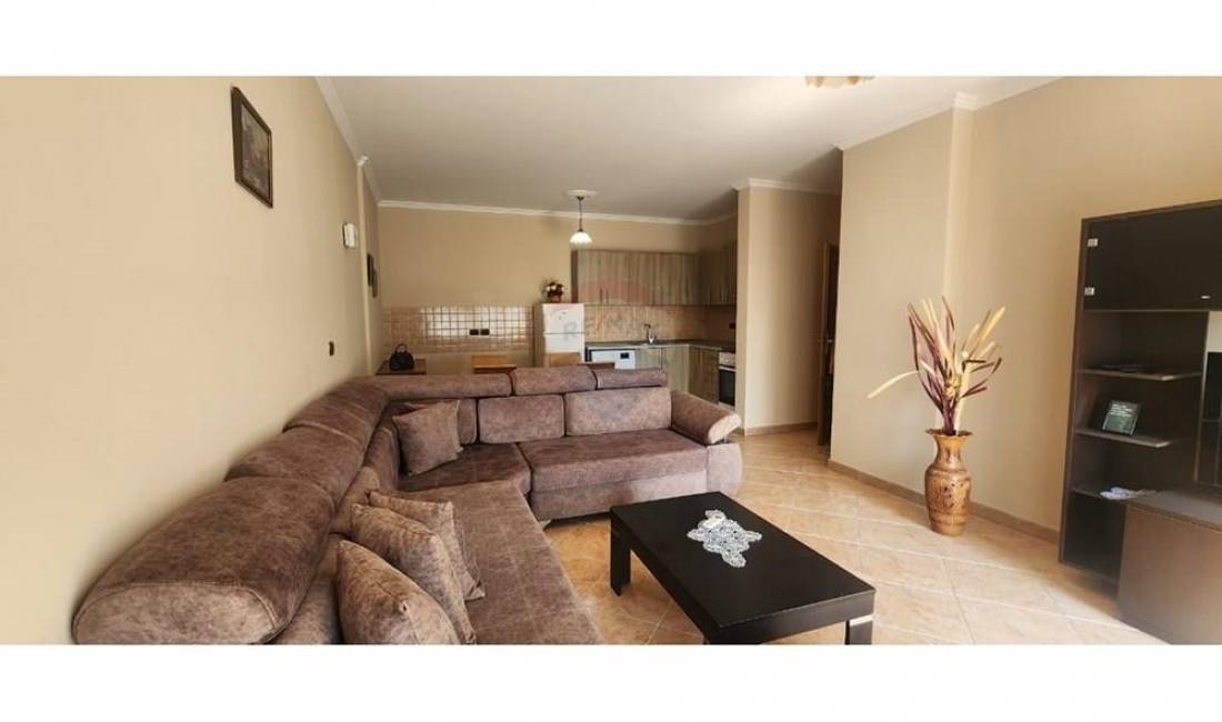 Shtepi me qera Apartament ne Tirane, 1+1, Mobilimi E mobiluar, Pagesa 550  Euro.