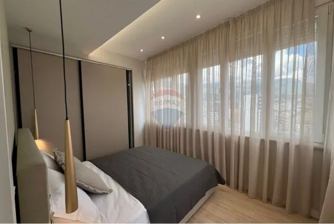 Shtepi ne shitje Apartament ne Tirane, 1+1, Mobilimi E mobiluar, Pagesa 133,000  Euro.