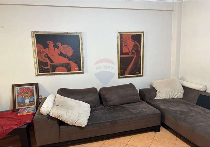 Shtepi ne shitje 2+1 ne Tirane - 160,000 Euro