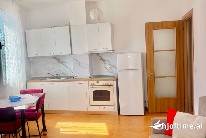 Shtepi me qera 1+1 ne Tirane - 450 Euro