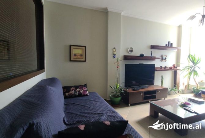 Shtepi me qera 2+1 ne Tirane - 600 Euro