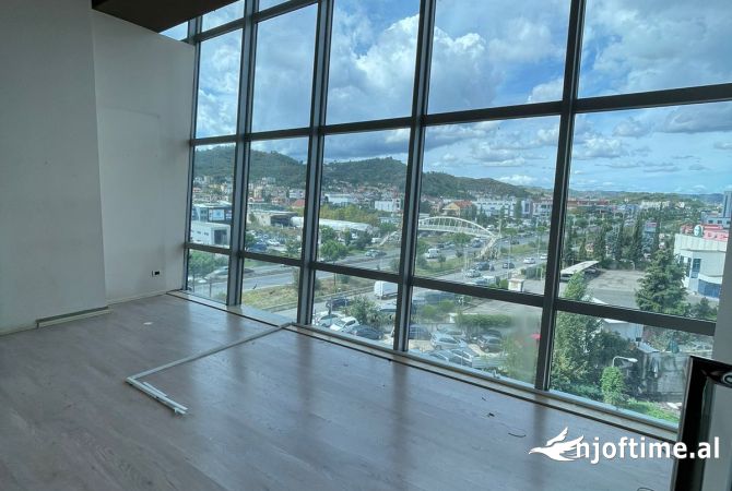 Ambient biznesi me qera 1+1 ne Tirane - 2,625 Euro