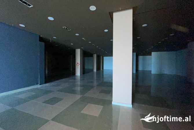 Qera, Ambient Biznesi, 750m2, Autostrada Tirane-Durres!