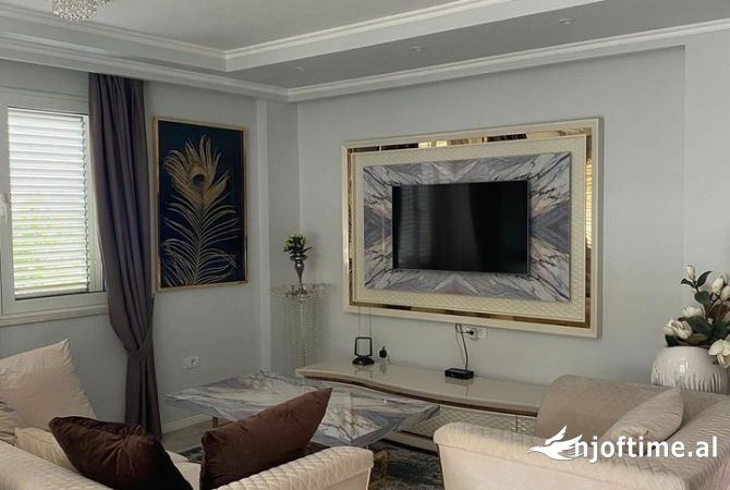 Shtepi me qera 2+1 ne Tirane - 1,200 Euro