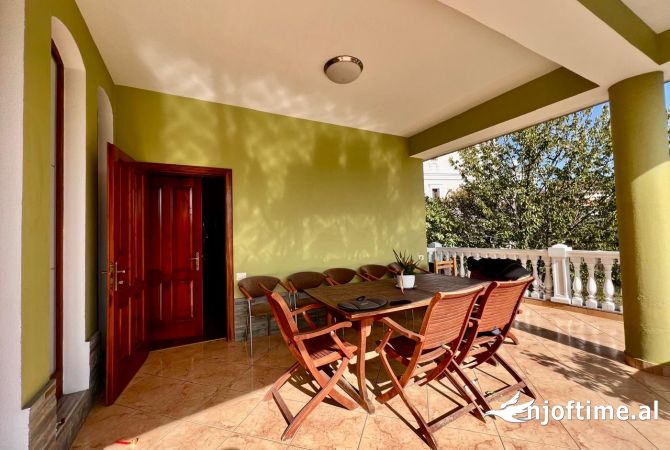 Shtepi me qera 2+1 ne Tirane - 700 Euro