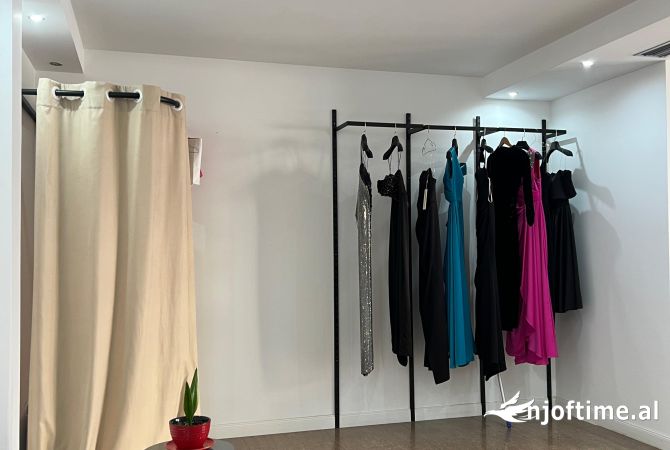 Ambient biznesi me qera 3+1 ne Tirane - 600 Euro