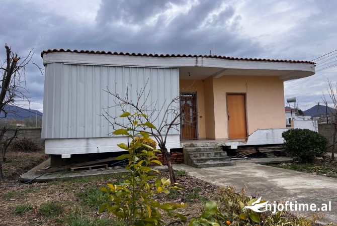 Shtepi ne shitje 2+1 ne Tirane - 200,000 Euro