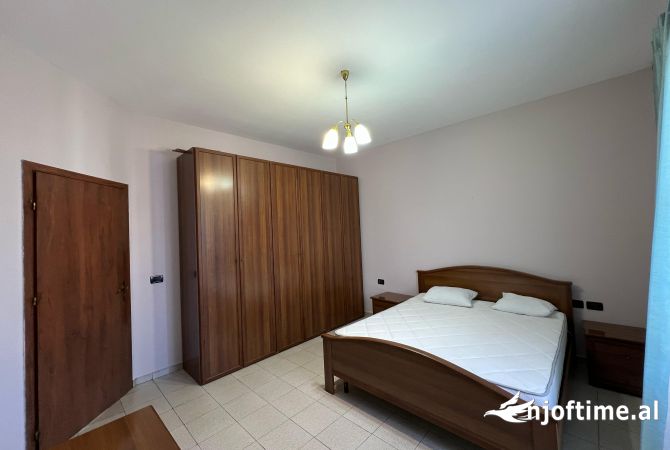 Shtepi me qera 2+1 ne Tirane - 450 Euro