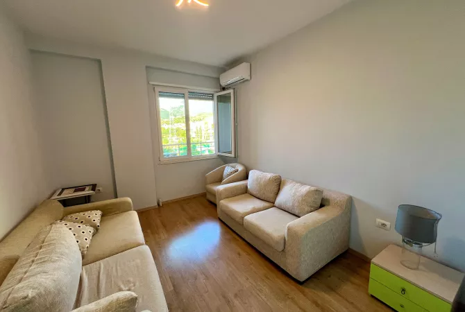 Shtepi me qera 2+1 ne Tirane - 500 Euro