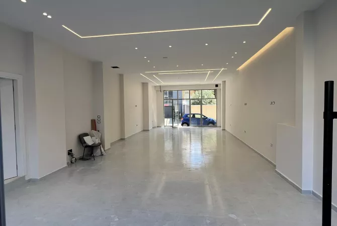 Business Property for Rent 1+1 in Tirana - 800 Euro