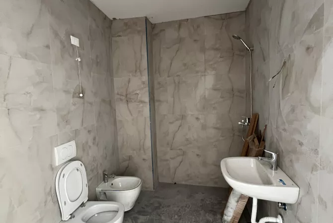 Shtepi ne shitje 2+1 ne Tirane - 350,000 Euro
