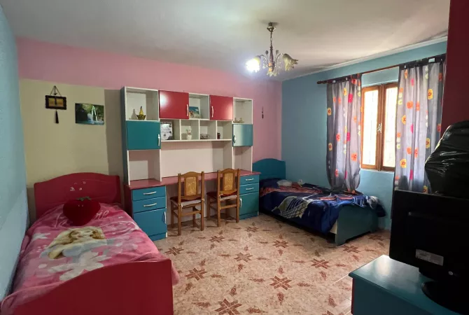 Shtepi ne shitje 3+1 ne Tirane - 135,000 Euro