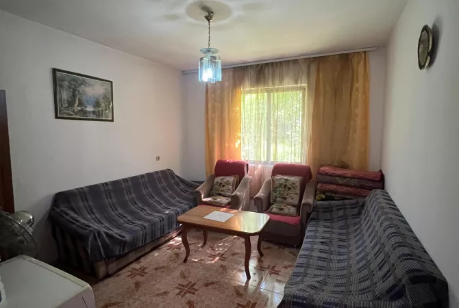 Shtepi ne shitje Shtepi Private ne Tirane, 3+1, Mobilimi Bosh, pa mobiluar, Pagesa 135,000  Euro.