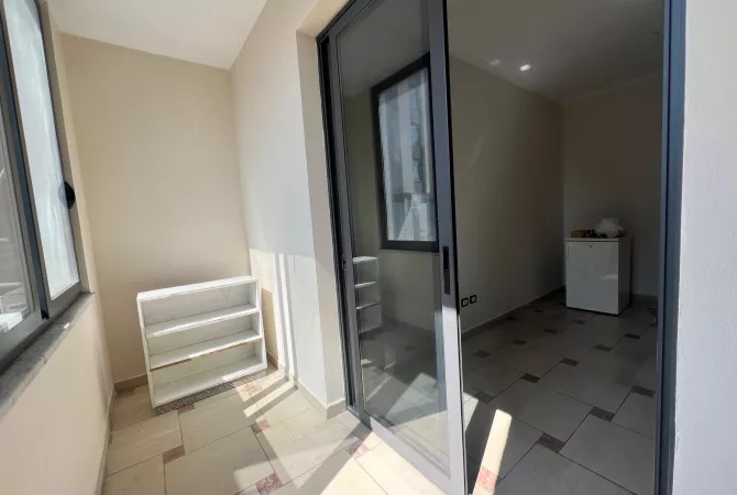 Business Property for Rent 1+1 in Tirana - 950 Euro